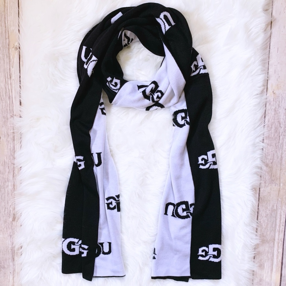 UGG Women’s Intarsia Logo Knit Scarf